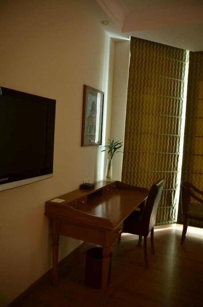 The Lalit Traveller- Airport Hotel Divisione di Divisione di Jaipur Esterno foto